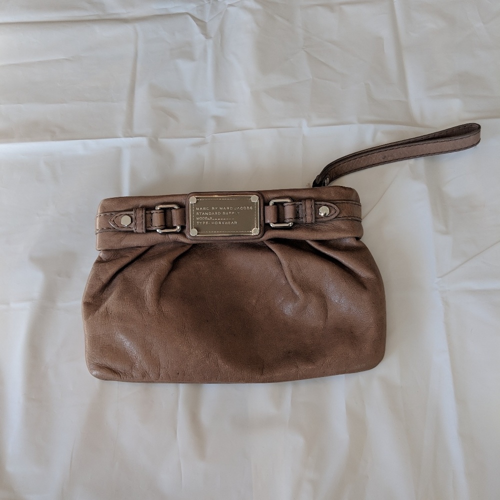 Marc Jacobs leather clutch wristlet